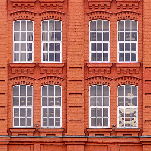 Город