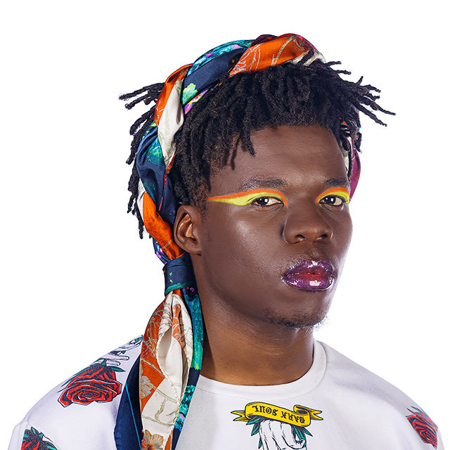 Для школы макияжа «Форум» @forum.mua. Платок: @radicalchicfashion. Модель: Туба @zsmodels.