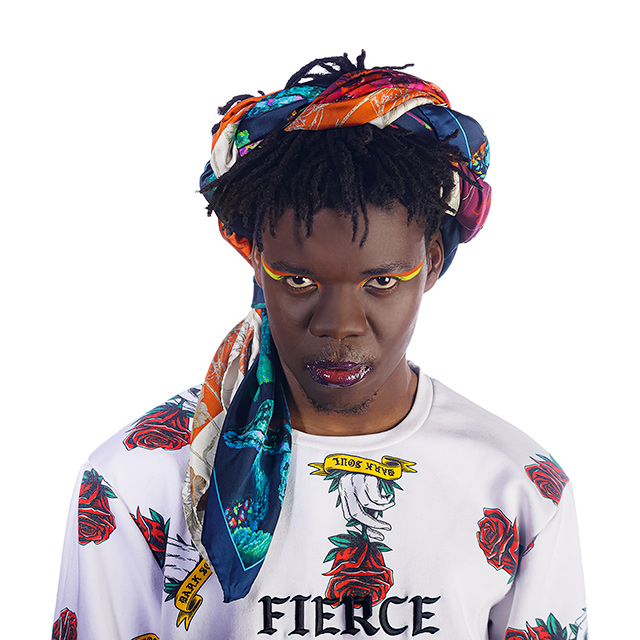 Для школы макияжа «Форум» @forum.mua. Платок: @radicalchicfashion. Модель: Туба @zsmodels.