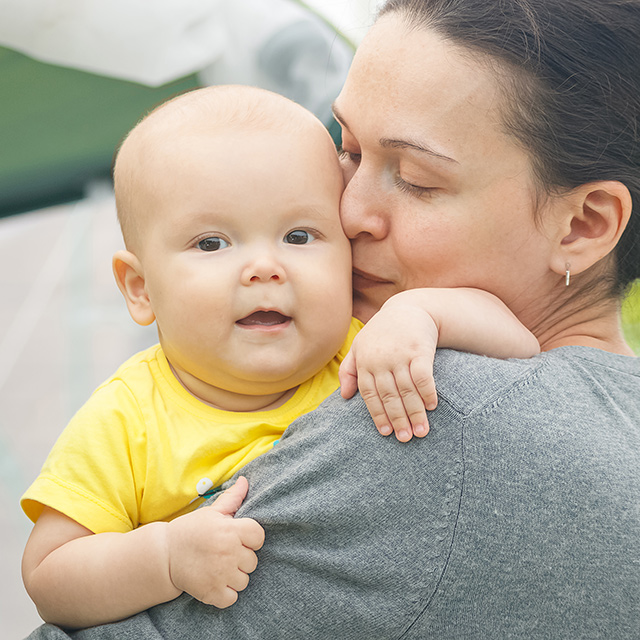 Семейная фотосессия. Миша с мамой.