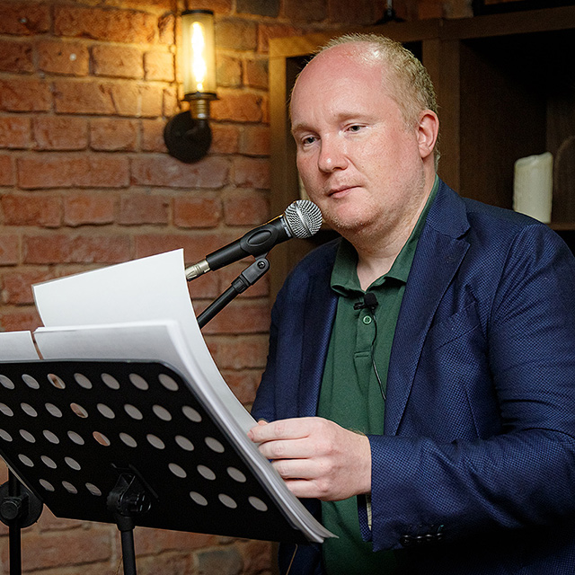 Литературные чтения Ивана Кондракова, кафе «Мерани».