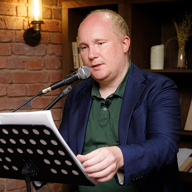 Литературные чтения Ивана Кондракова, кафе «Мерани».